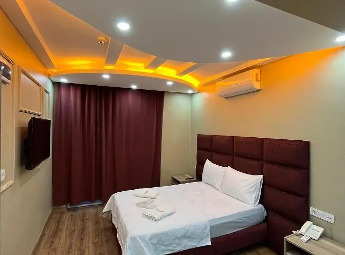 Kadikoey Viva & فندق اسطنبول