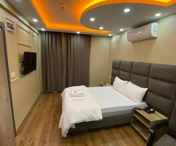 فندق Kadikoey Viva & *