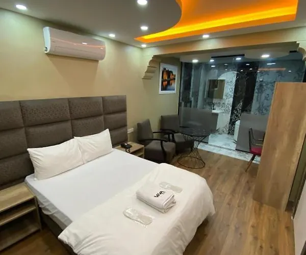 Kadikoey Viva & فندق اسطنبول